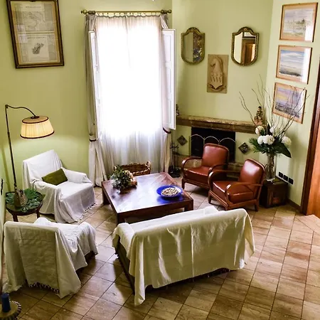 Residenza Scilla アパート レッチェ
